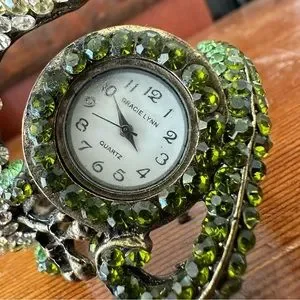 Gracie Lynn | Accessories | Gracie Lynn Rhinestone Green  display picture 2